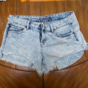 Tractr BLU light washed Jean shorts